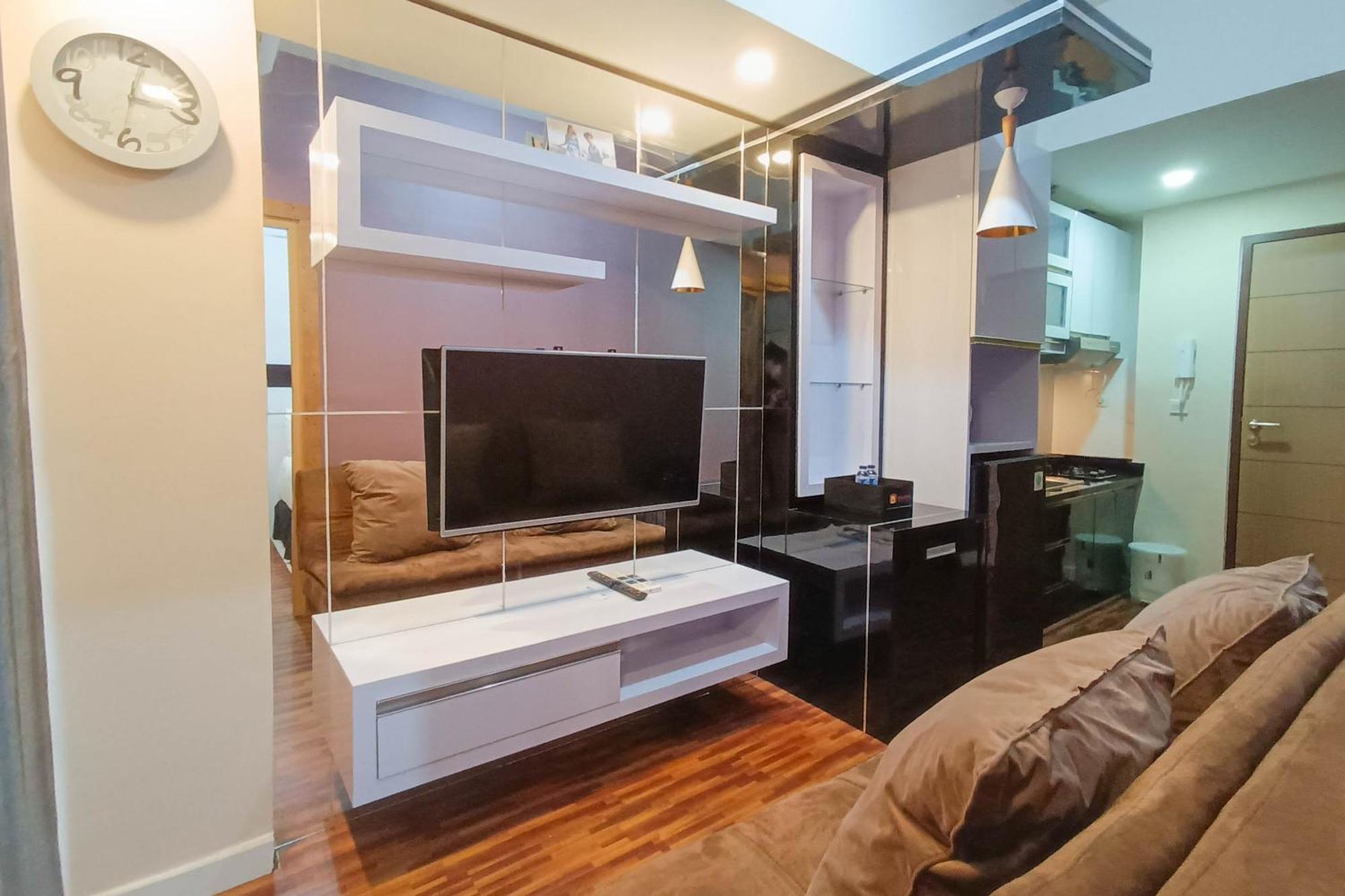 Simply 1Br At 31St Floor Vida View Makassar Apartment By Travelio Pampang Eksteriør billede