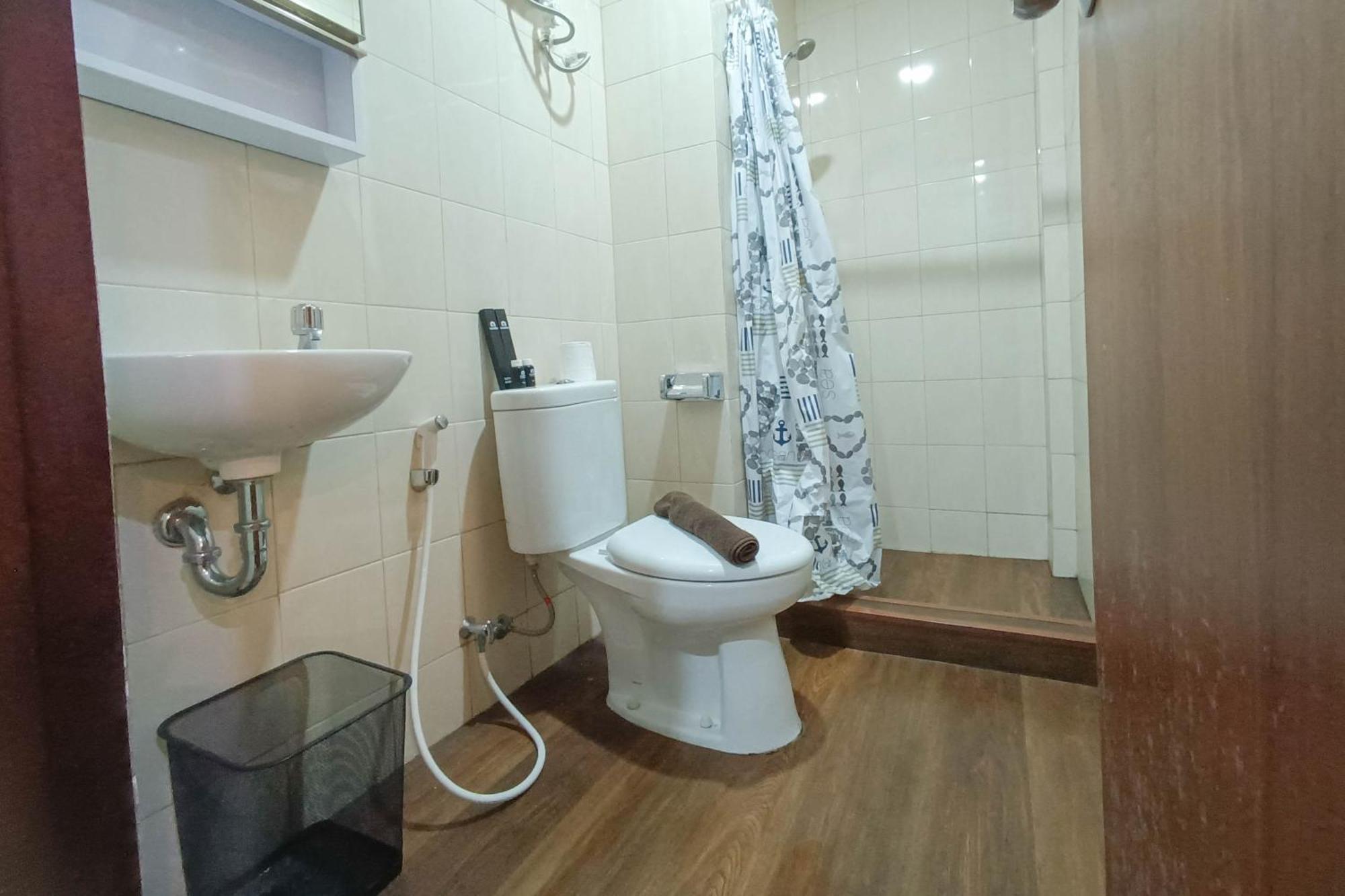 Simply 1Br At 31St Floor Vida View Makassar Apartment By Travelio Pampang Eksteriør billede