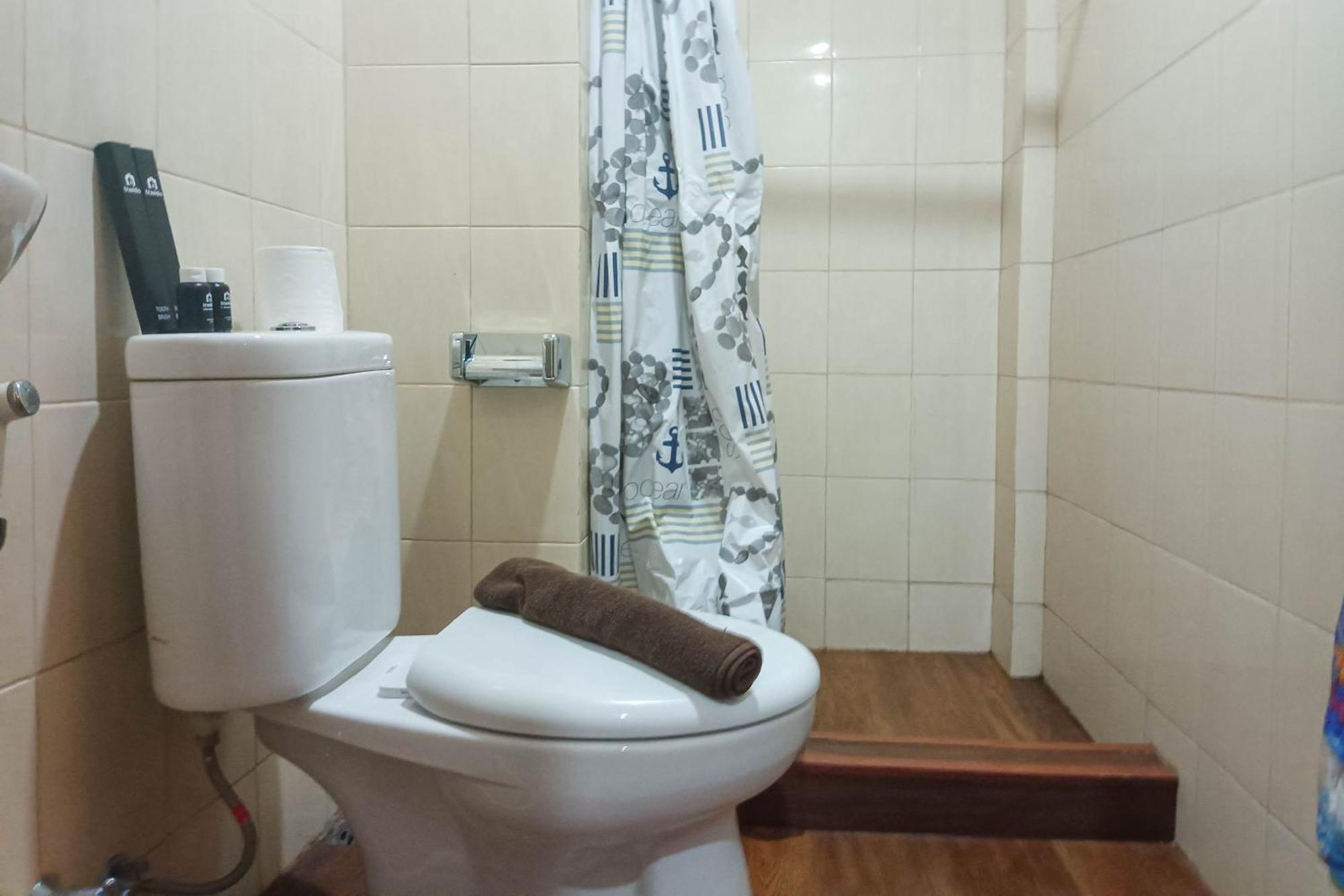 Simply 1Br At 31St Floor Vida View Makassar Apartment By Travelio Pampang Eksteriør billede